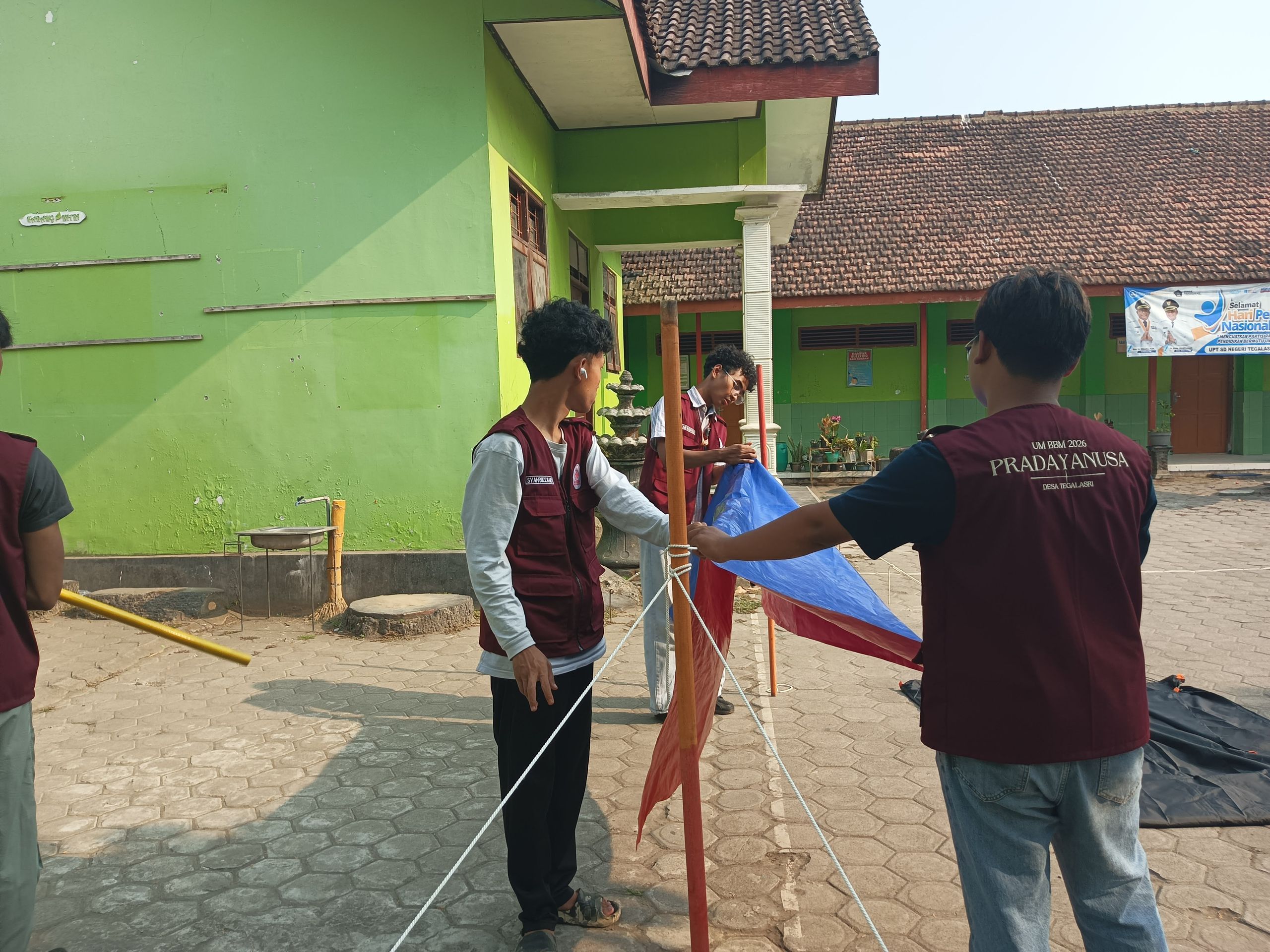 Dokumentasi latihan pionering, yel-yel, dan Pentas Seni (Pensi).